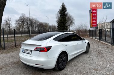 Седан Tesla Model 3 2021 в Виннице