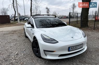 Седан Tesla Model 3 2021 в Виннице