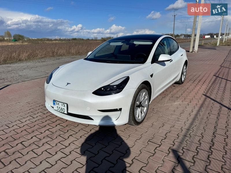 Седан Tesla Model 3 2022 в Рівному фото 4 Седан Tesla Model 3 2022 в Рівному