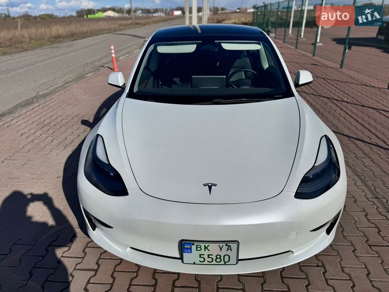 Седан Tesla Model 3 2022 в Рівному фото 15 Седан Tesla Model 3 2022 в Рівному