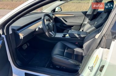 Седан Tesla Model 3 2022 в Рівному