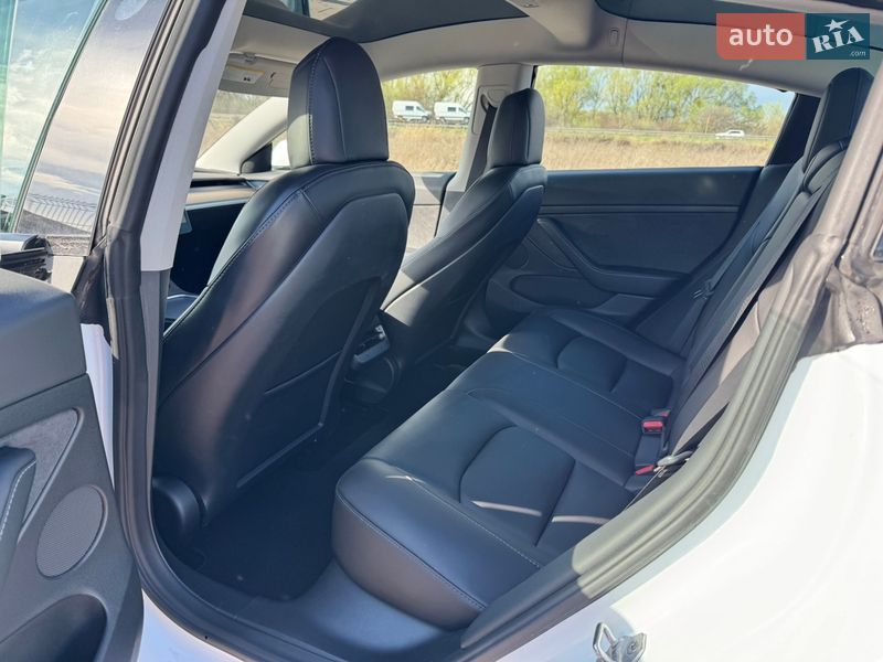 Седан Tesla Model 3 2022 в Рівному фото 22 Седан Tesla Model 3 2022 в Рівному