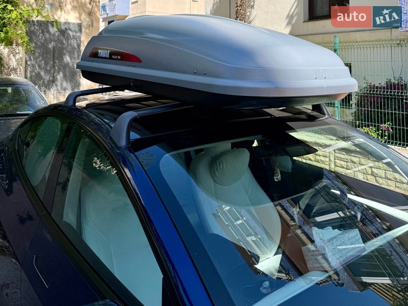 Седан Tesla Model 3 2022 в Киеве
