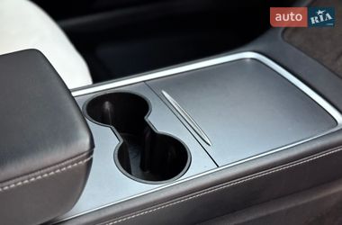 Седан Tesla Model 3 2021 в Одессе
