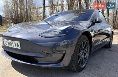 Седан Tesla Model 3 2023 в Днепре