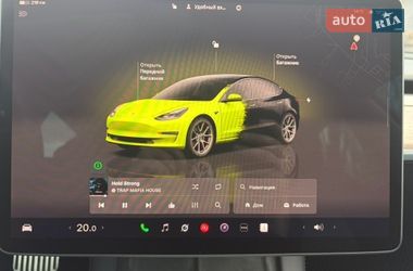 Седан Tesla Model 3 2023 в Днепре