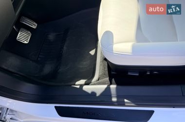 Седан Tesla Model 3 2021 в Львове