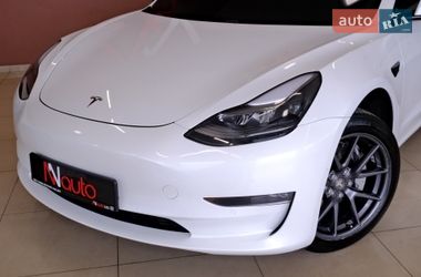 Седан Tesla Model 3 2021 в Одессе