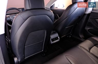 Седан Tesla Model 3 2021 в Одессе