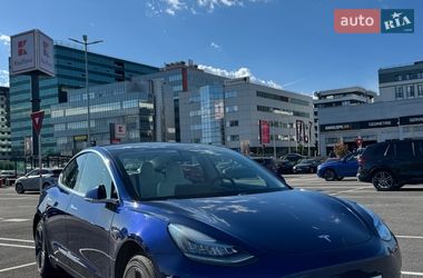 Седан Tesla Model 3 2019 в Одессе