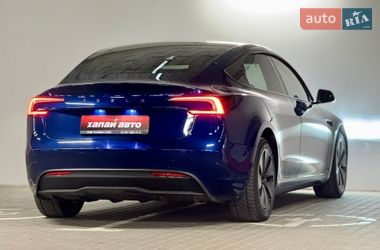 Седан Tesla Model 3 2024 в Киеве