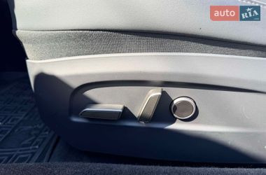 Седан Tesla Model 3 2024 в Кропивницком