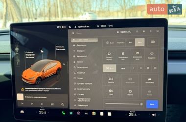 Седан Tesla Model 3 2024 в Кропивницком