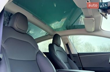 Седан Tesla Model 3 2024 в Кропивницком