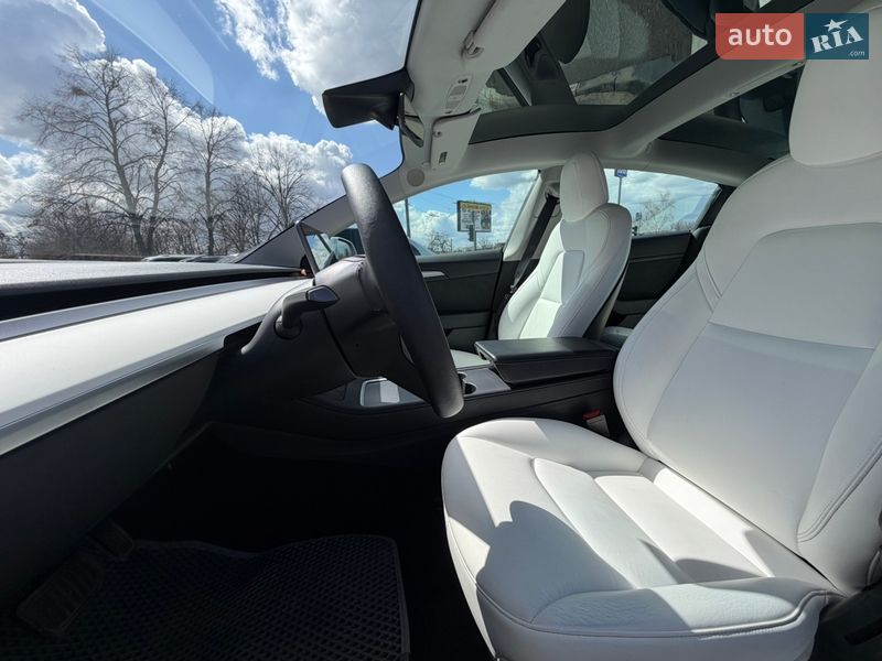 Седан Tesla Model 3 2021 в Харькове