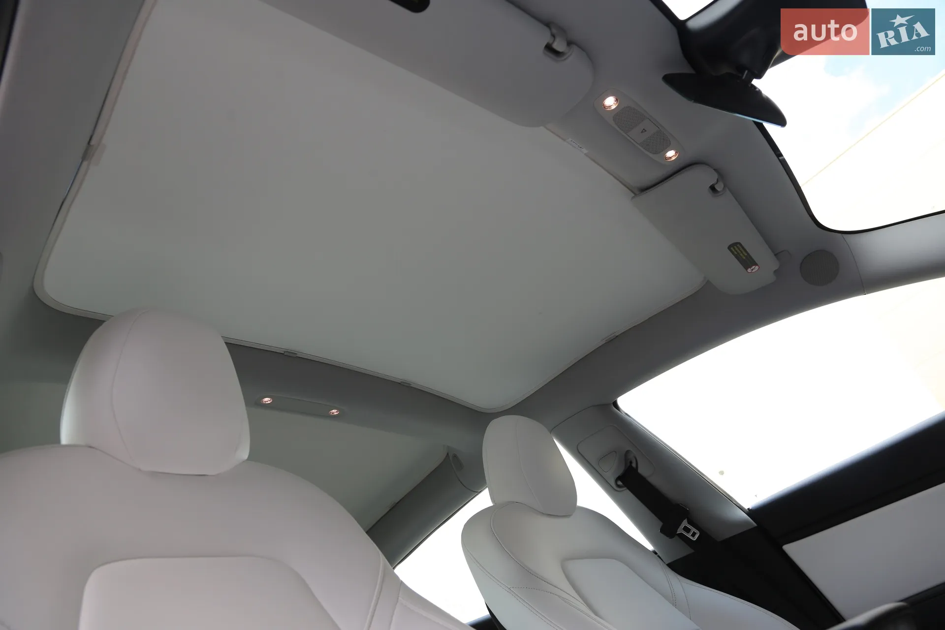 2020 Tesla Model 3 - мініатюра 29