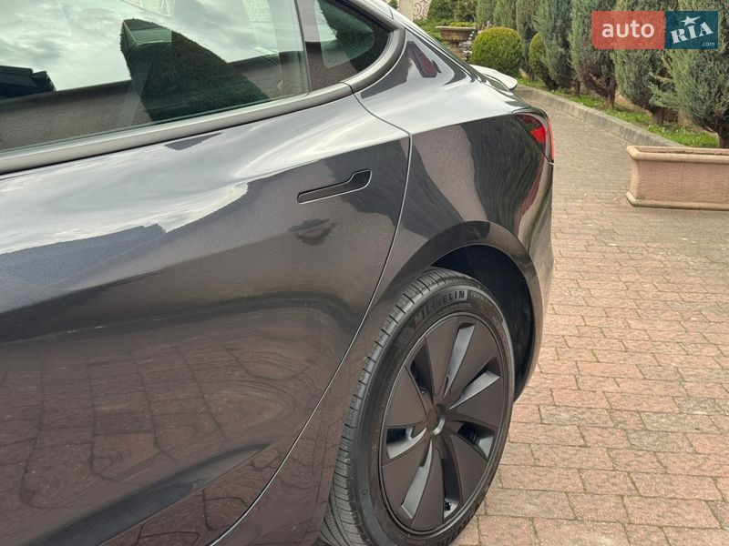 Седан Tesla Model 3 2024 в Стрые