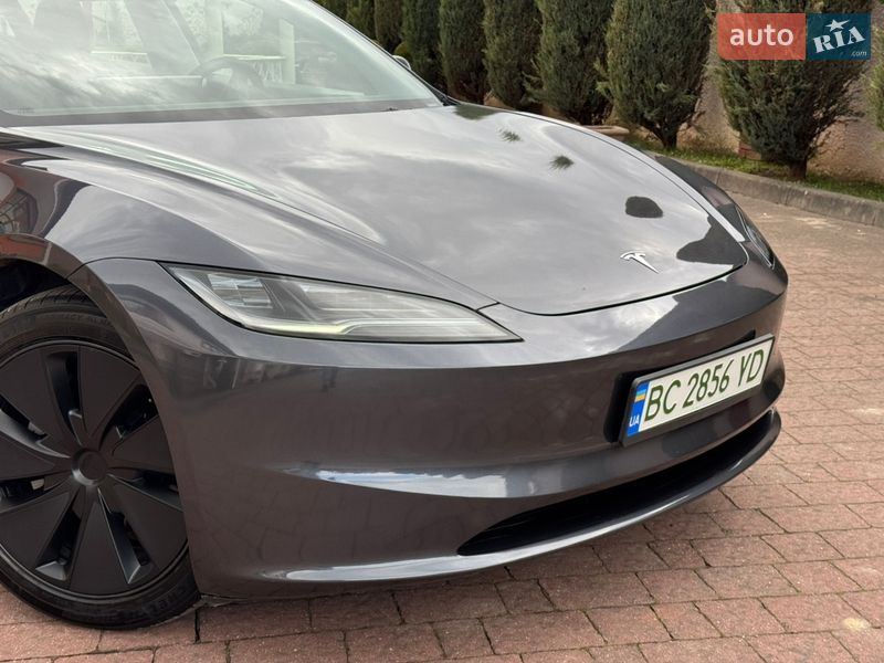 Седан Tesla Model 3 2024 в Стрые