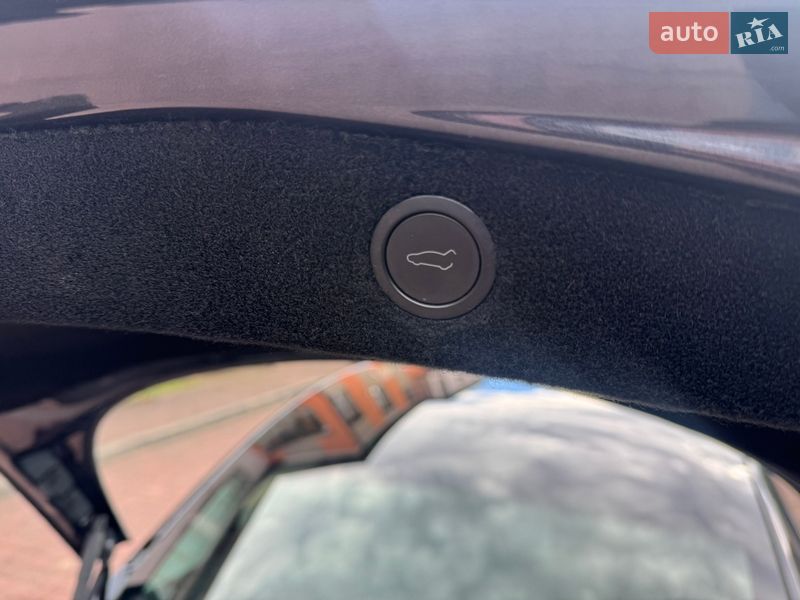 Седан Tesla Model 3 2024 в Стрые