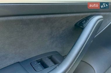 Седан Tesla Model 3 2022 в Львове