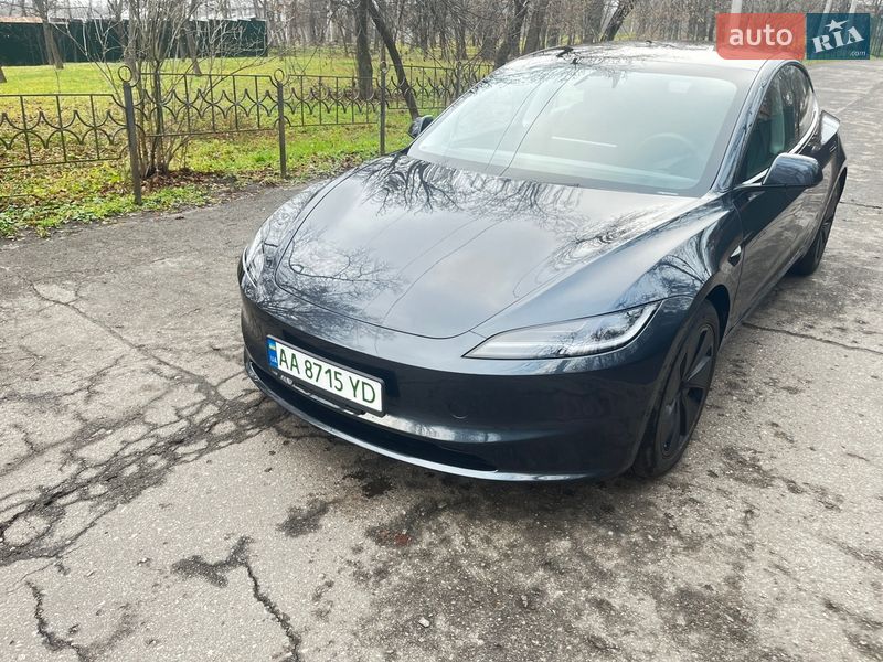 Седан Tesla Model 3 2025 в Харкові