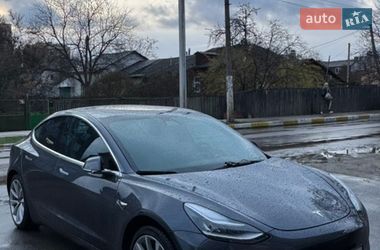 Седан Tesla Model 3 2019 в Буче