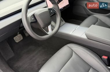 Седан Tesla Model 3 2025 в Киеве