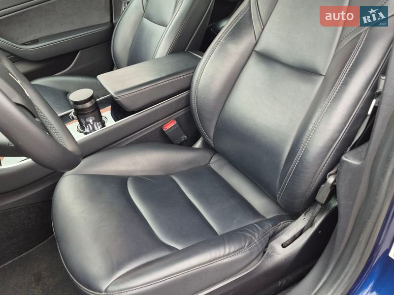 Седан Tesla Model 3 2020 в Гостомелі