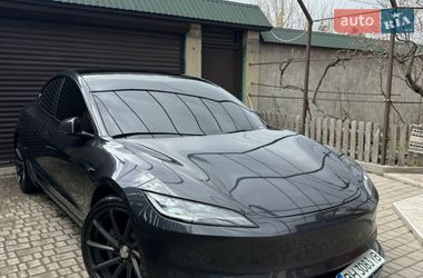Седан Tesla Model 3 2024 в Черноморске