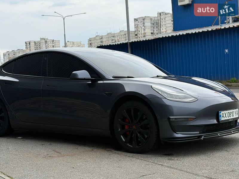 Седан Tesla Model 3 2019 в Харькове