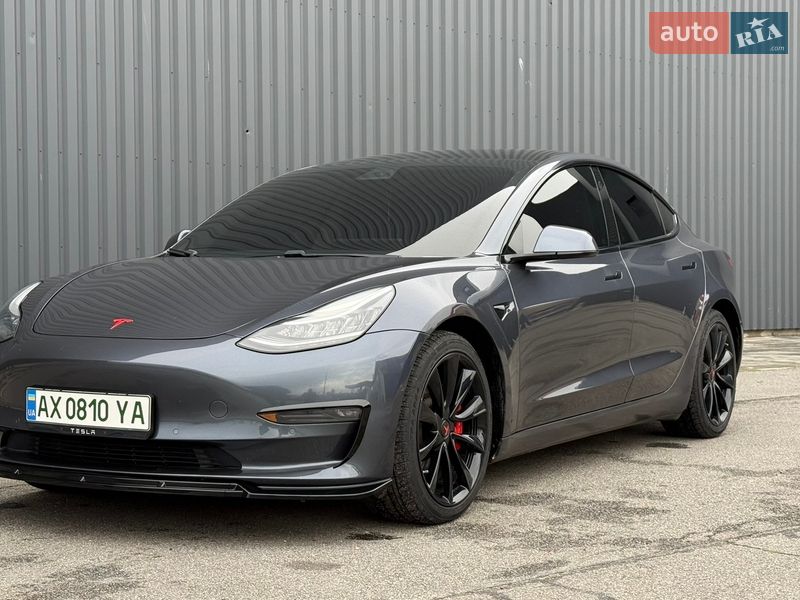 Седан Tesla Model 3 2019 в Харькове