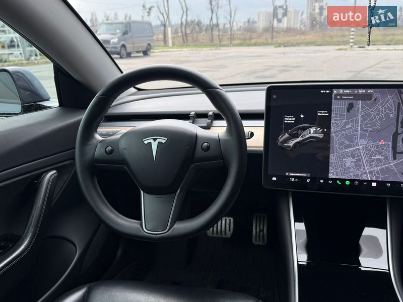 Седан Tesla Model 3 2019 в Харькове