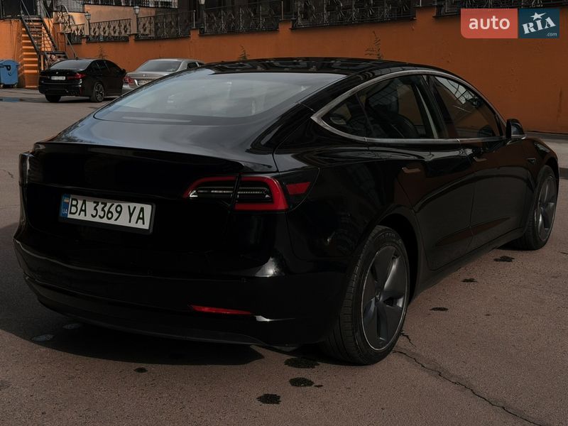 Седан Tesla Model 3 2020 в Одессе