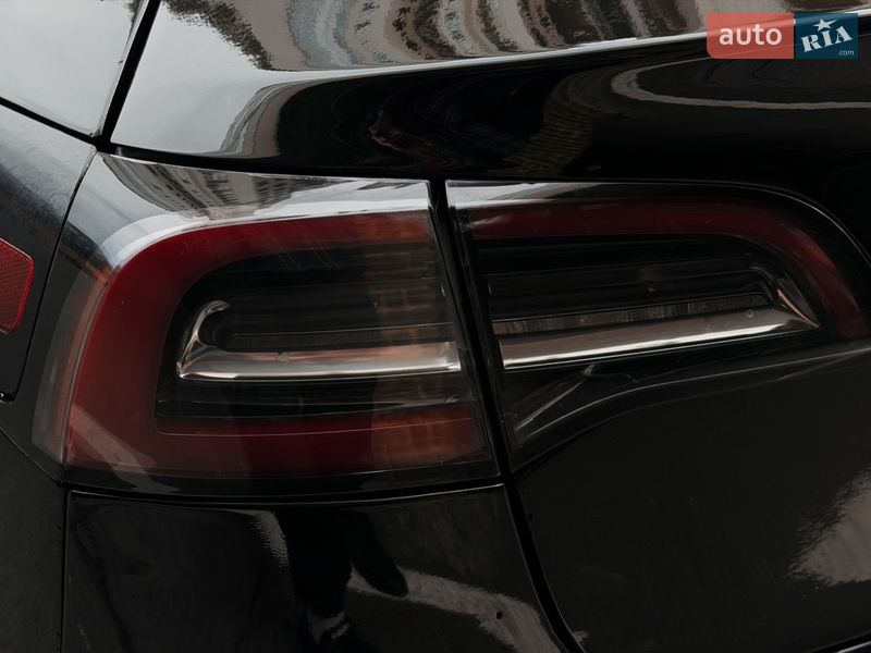 Седан Tesla Model 3 2020 в Одессе