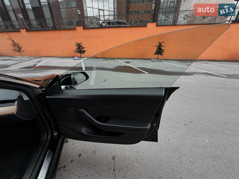Седан Tesla Model 3 2020 в Одессе