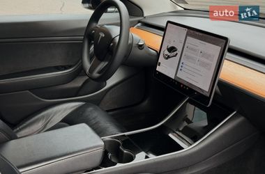 Седан Tesla Model 3 2020 в Одессе