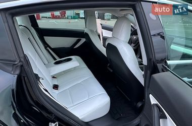 Седан Tesla Model 3 2020 в Киеве