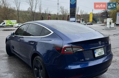 Седан Tesla Model 3 2019 в Киеве