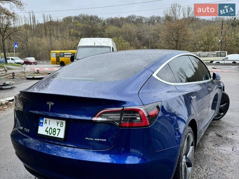 Седан Tesla Model 3 2019 в Киеве фото 5 Седан Tesla Model 3 2019 в Киеве