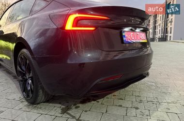 Седан Tesla Model 3 2024 в Львове