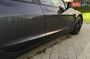 Седан Tesla Model 3 2024 в Львове