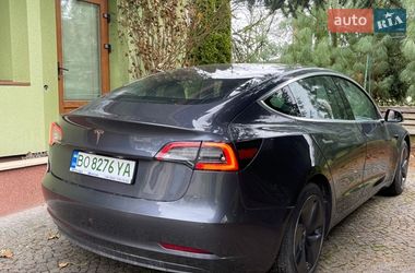 Седан Tesla Model 3 2020 в Тернополе