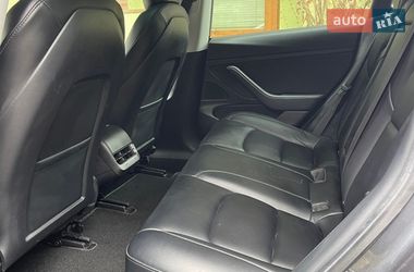 Седан Tesla Model 3 2020 в Тернополе