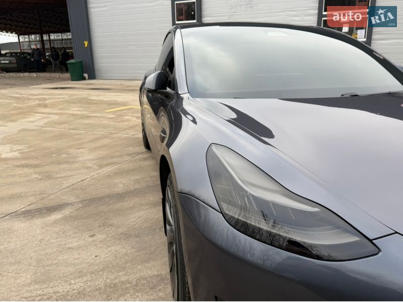 Седан Tesla Model 3 2018 в Золотоноші