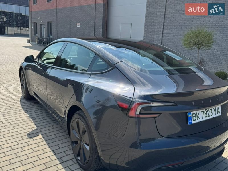 Седан Tesla Model 3 2024 в Костопілі фото 17 Седан Tesla Model 3 2024 в Костопілі