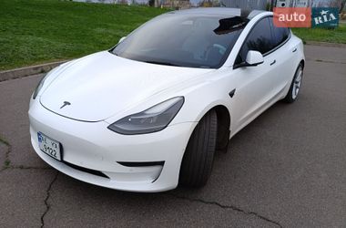 Седан Tesla Model 3 2022 в Кривому Розі