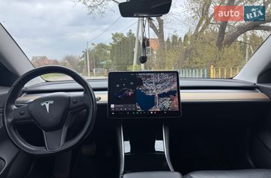 Седан Tesla Model 3 2018 в Рівному