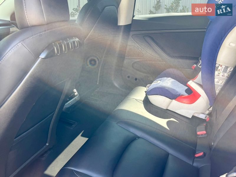 Седан Tesla Model 3 2018 в Ужгороді фото 9 Седан Tesla Model 3 2018 в Ужгороді