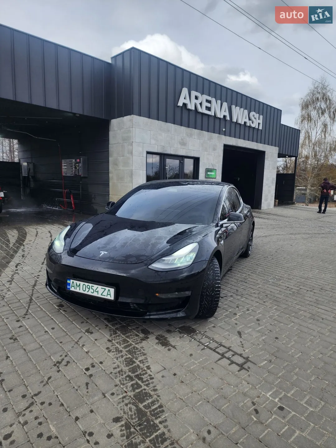 2019 Tesla Model 3 - фото 1