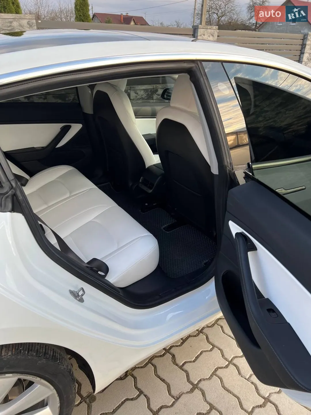 2018 Tesla Model 3 - мініатюра 15